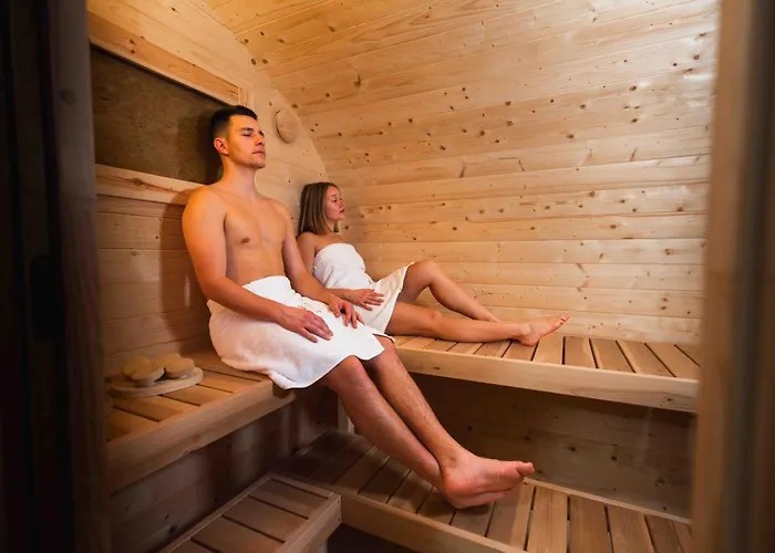 Private With Jacuzi, Sauna & Ev Charging